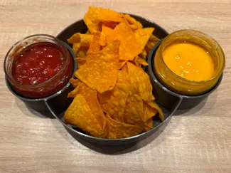 Nacho Doppeldip-Schale