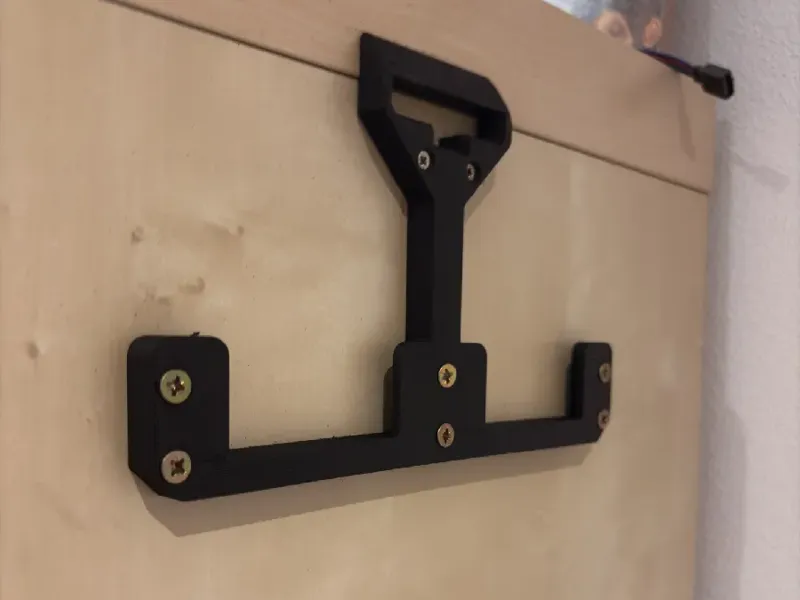 Milwaukee Packout Wall Mount with Locking Clip