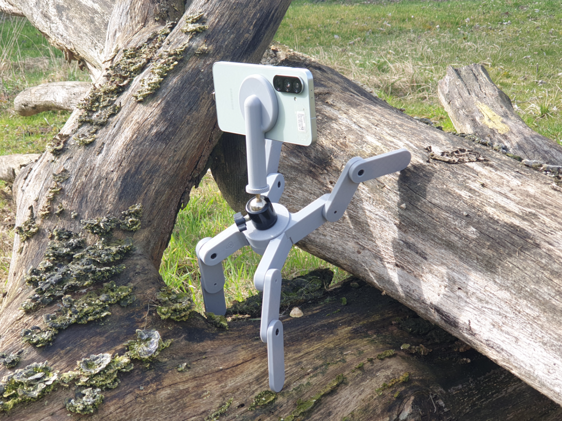4-Pod / Quadpod (tripod with 4 legs)