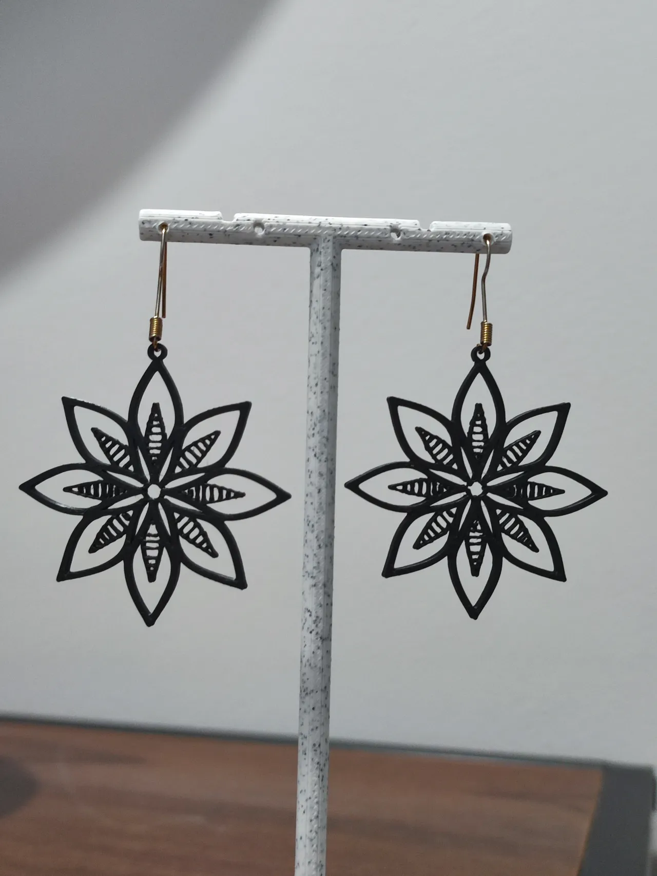 Aretes Loto de Medianoche view 3