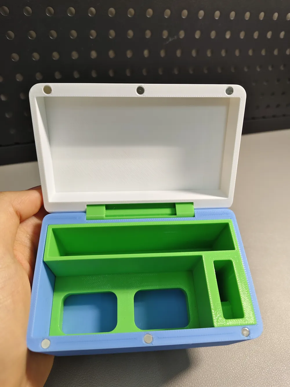 Parametric Magnetic Storage Box - Free 3D Print Model - MakerWorld