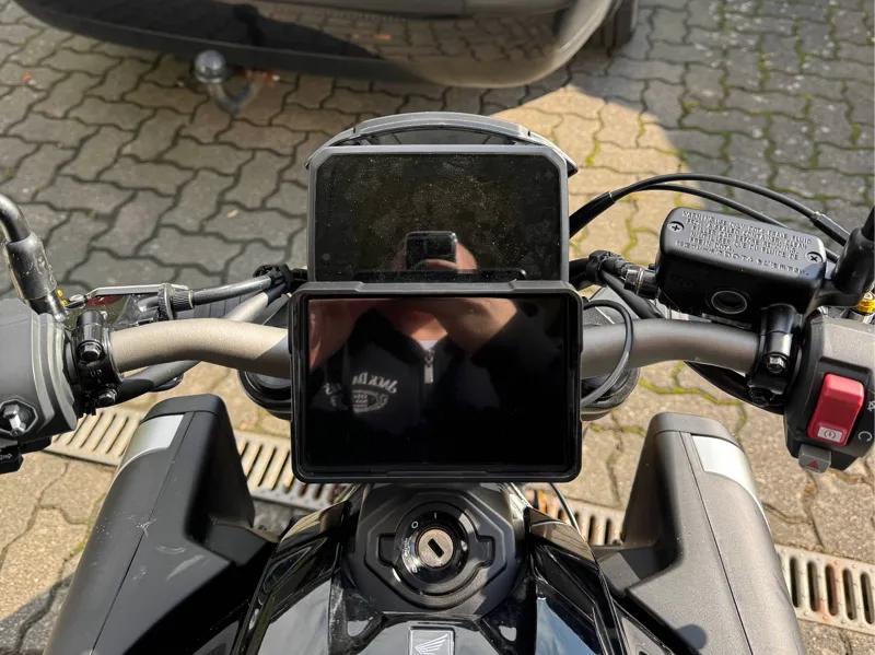 Display Holder for 28mm Handle Bars CB650R