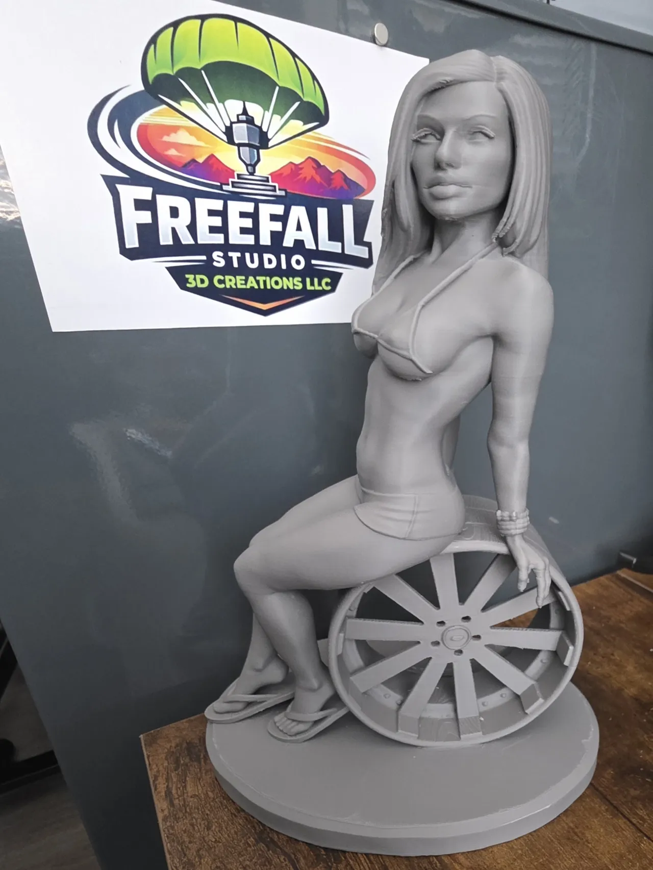 24" Wheel Model pin-up view 2