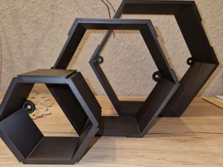 Modulares Hexagon-Regalsystem