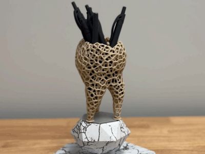 Voronoi Molar Pen Holder