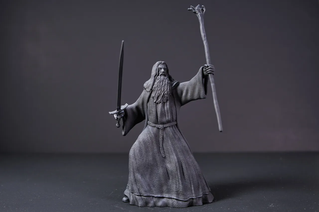 Gandalf Figure – Lord of the Rings view 2