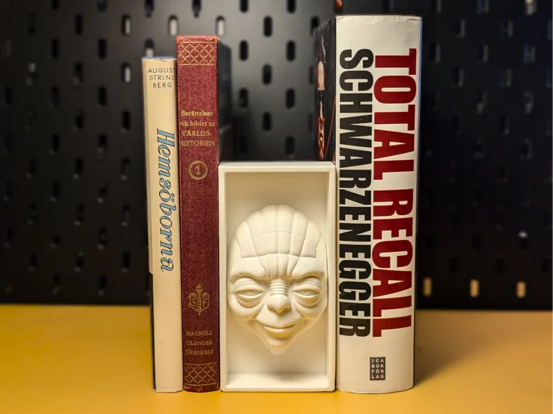 Yoda Book Nook