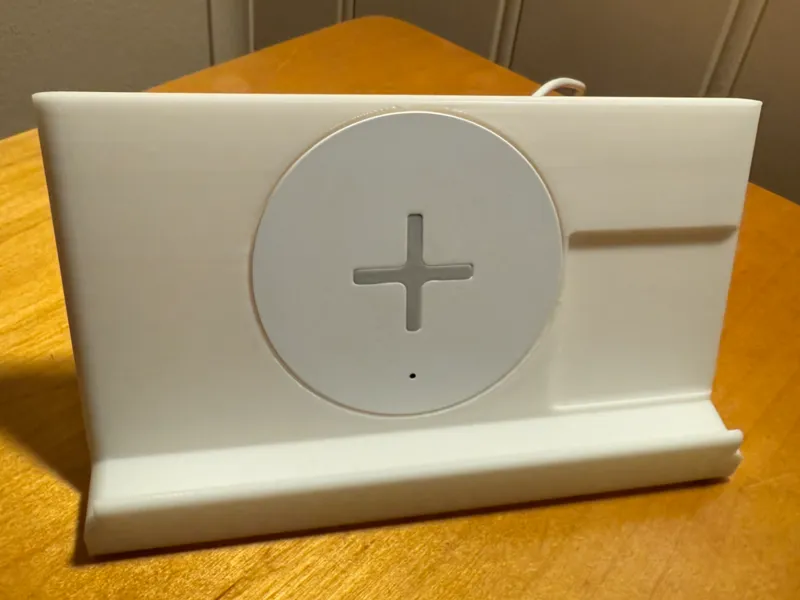 IKEA Nordmärke charge station for iPhone 16 Pro