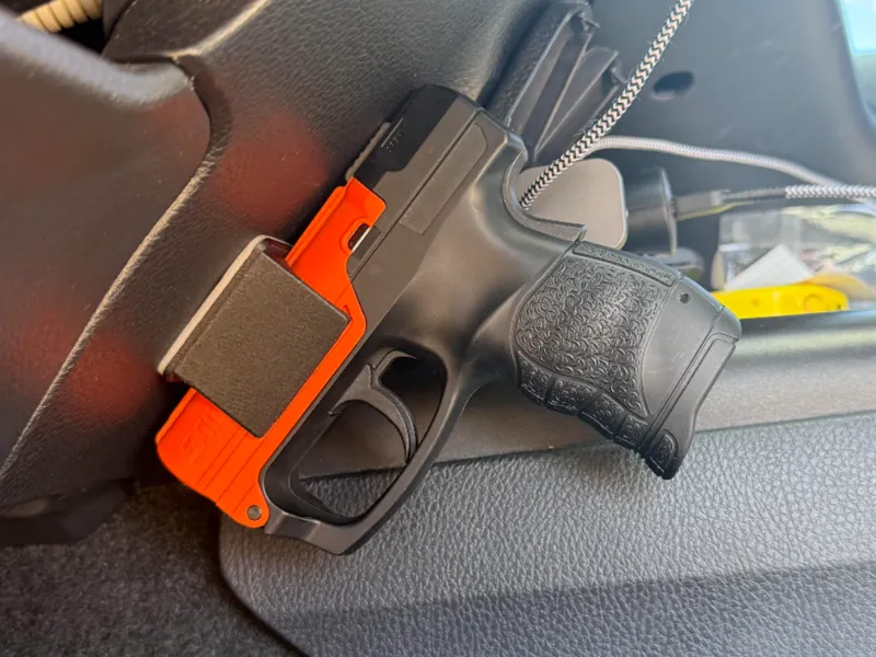 SABRE Pepper Gel Launcher Holster / Mount + Airtag
