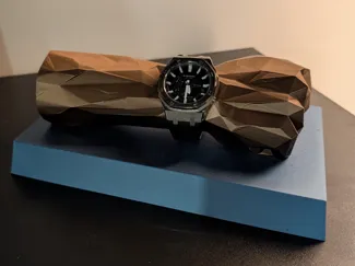 Watch Stand Fist