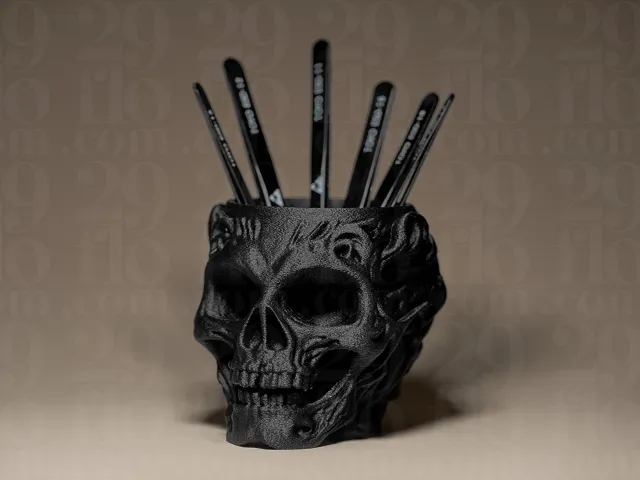 Skull Shaped Holder / Organizer