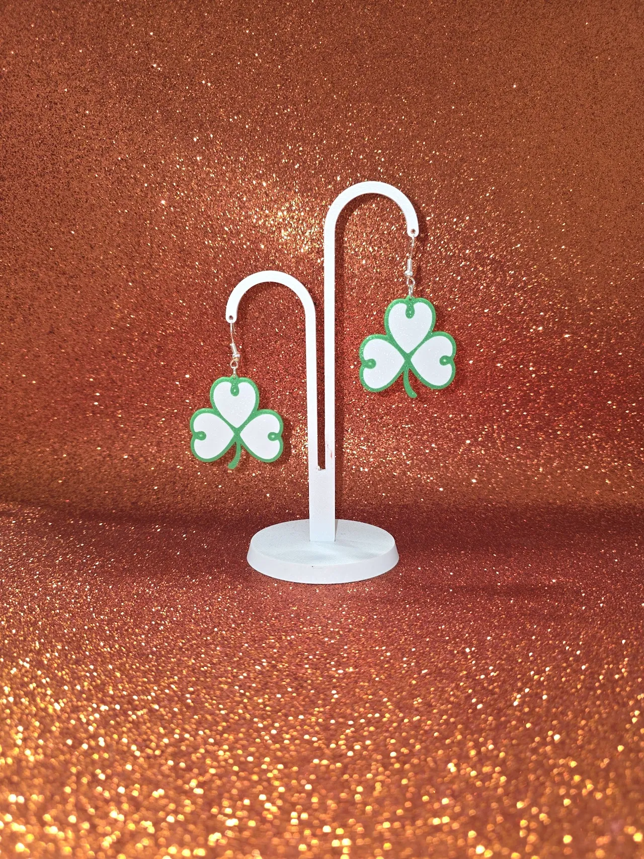 Clover of hearts earrings view 3