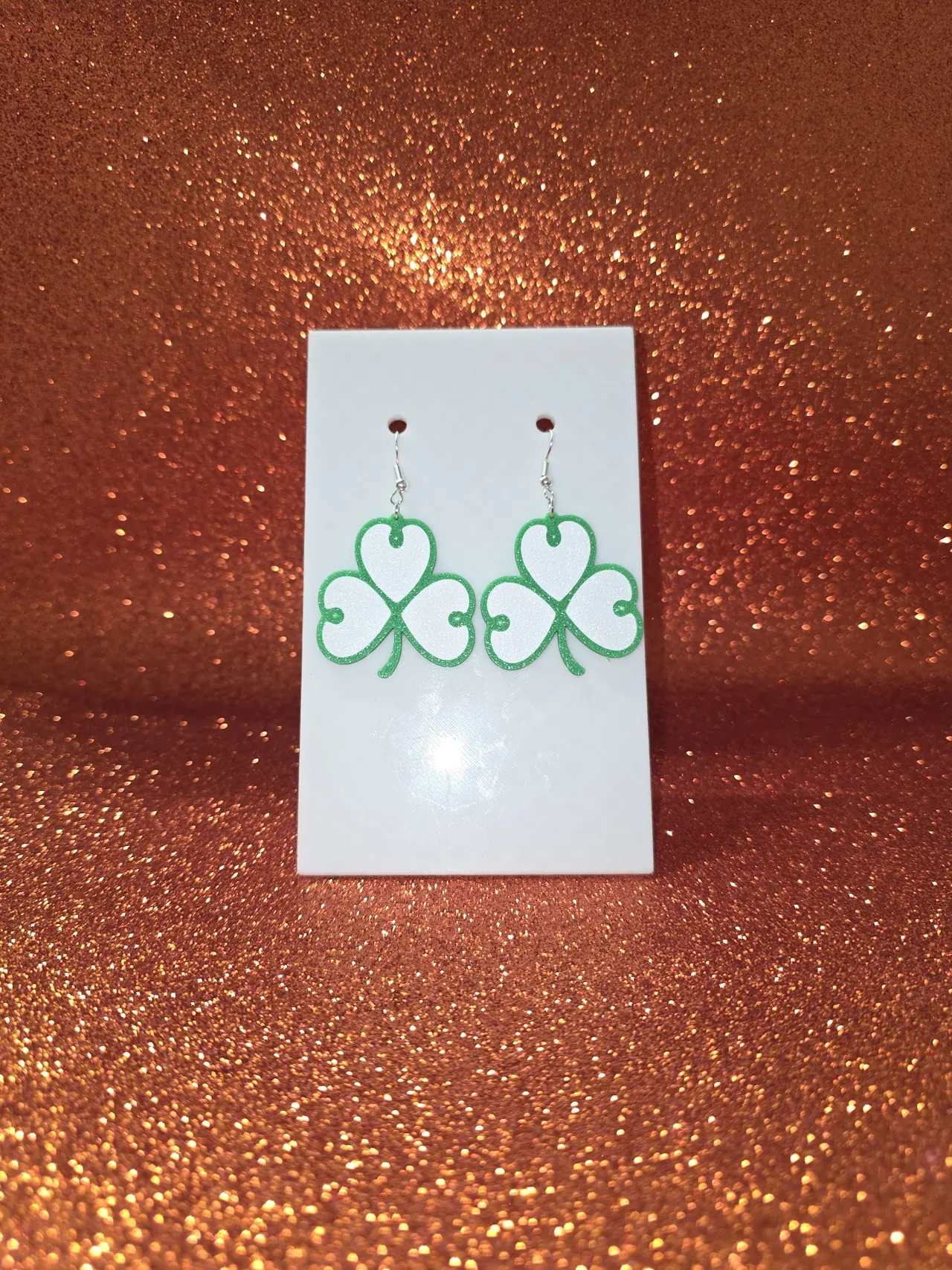 Clover of hearts earrings view 2