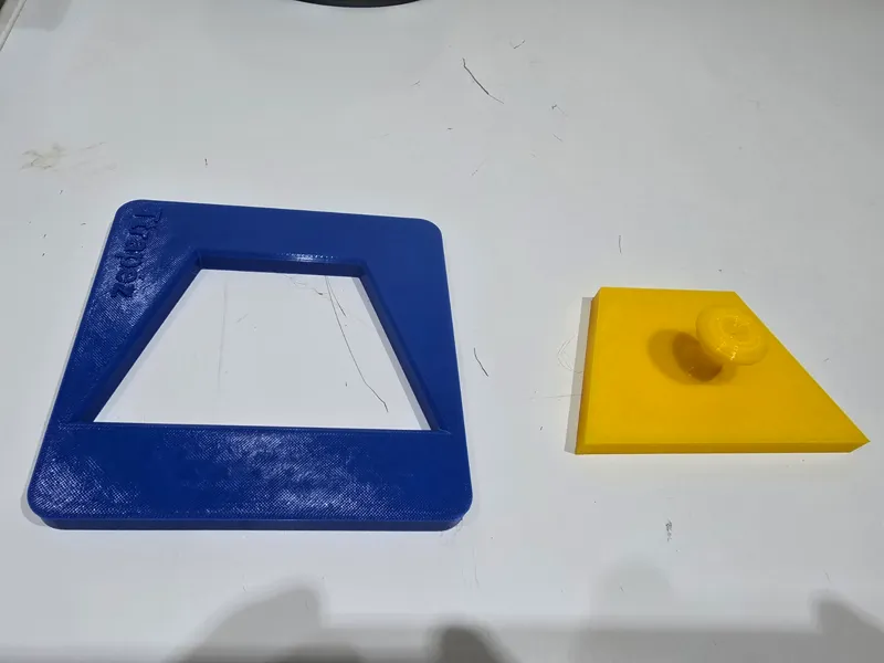 Montessori trapezoid