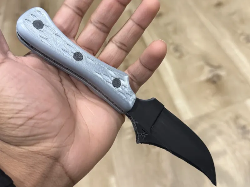 Cobra-model knife