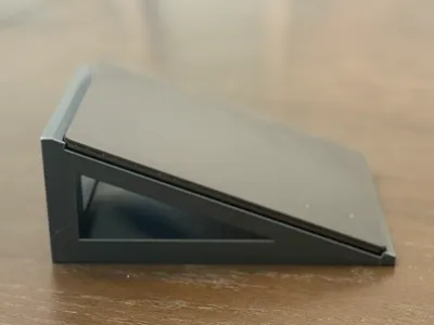 Apple Magic Trackpad right tilted/angled base