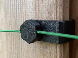 Fence  clamp for tie wire