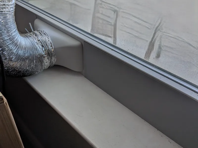 H2D Window Exhaust System