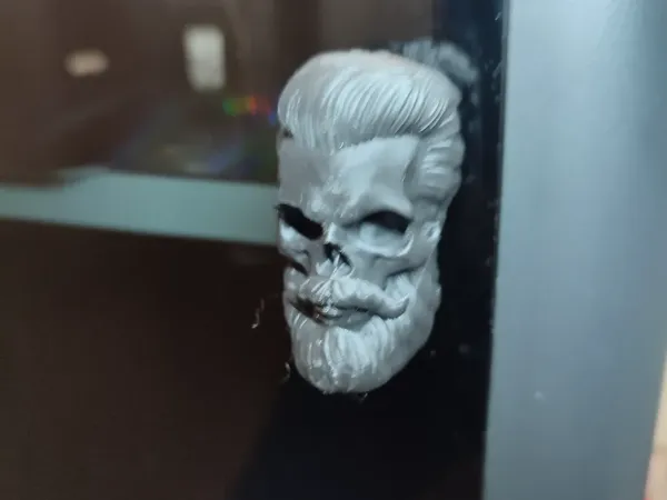 Poignée de porte crâne barbu