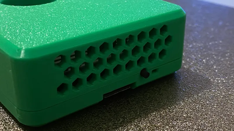 Raspberry Pi 5 Case_Remix_with_power_button