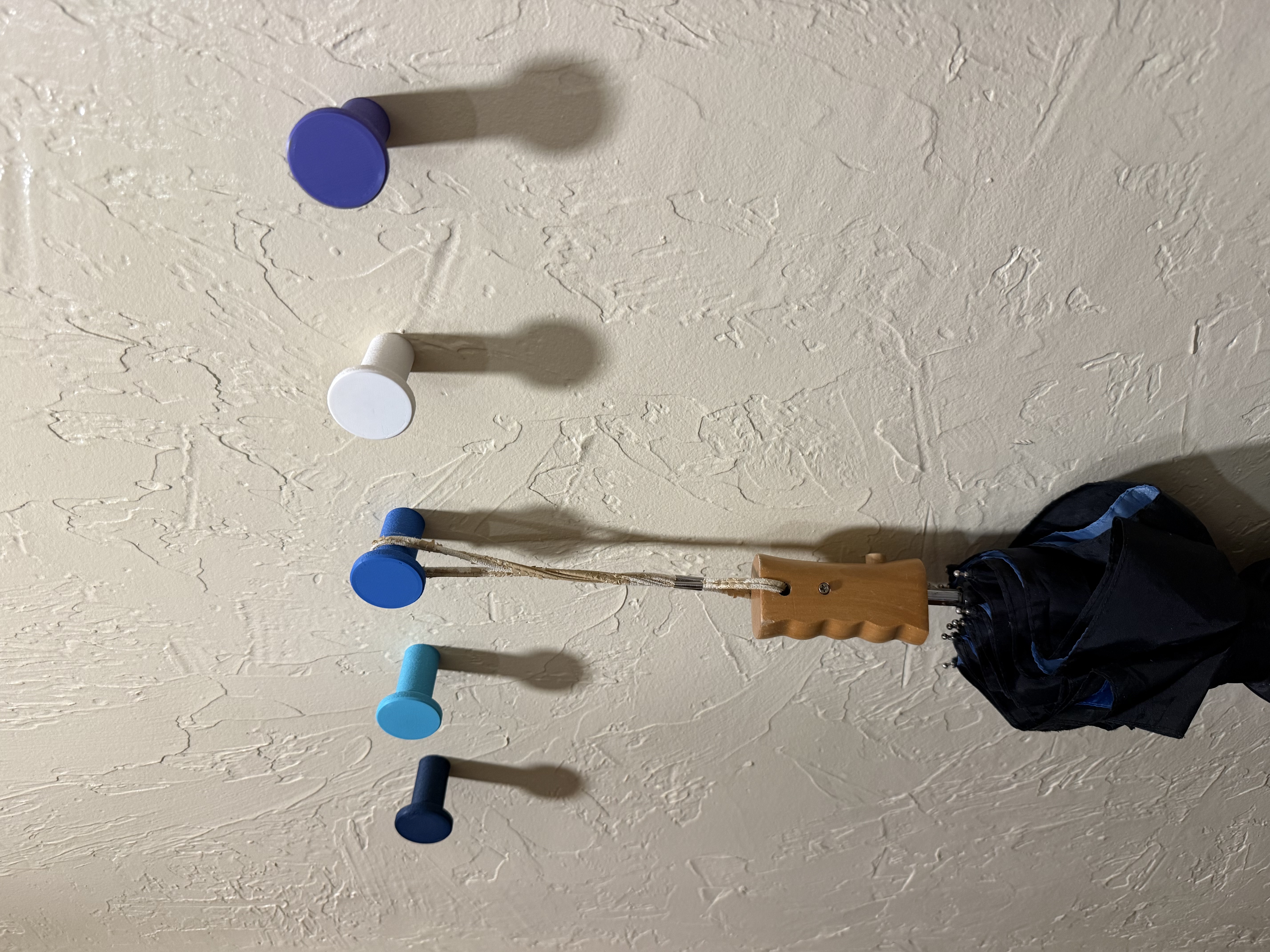 Miniatura 2 do modelo 3D Minimalist Wall Hook 