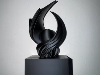 Abstract Flame Trophy ( geschwungene Kugel)