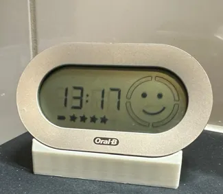 OralB Clock high visibility tilted stand V2