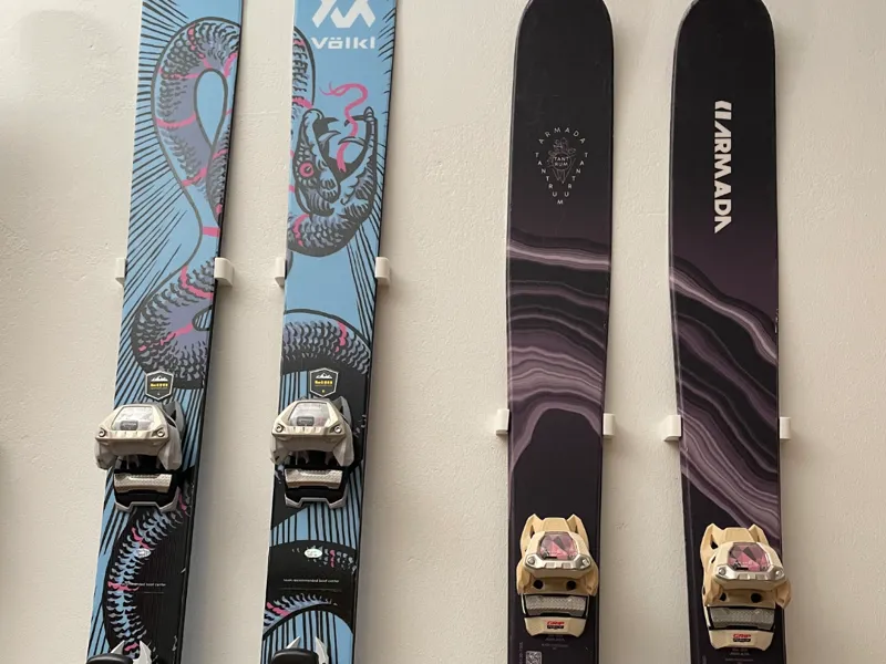 Ski wall mount