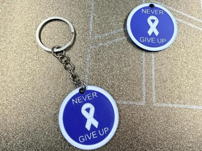 Schluesselanhaenger NEVER GIVE UP - CANCER