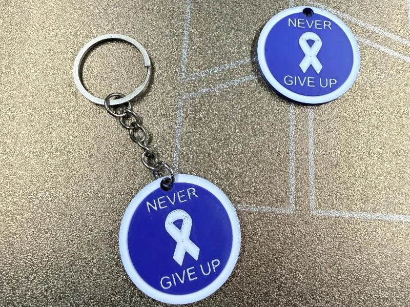 Schluesselanhaenger NEVER GIVE UP - CANCER