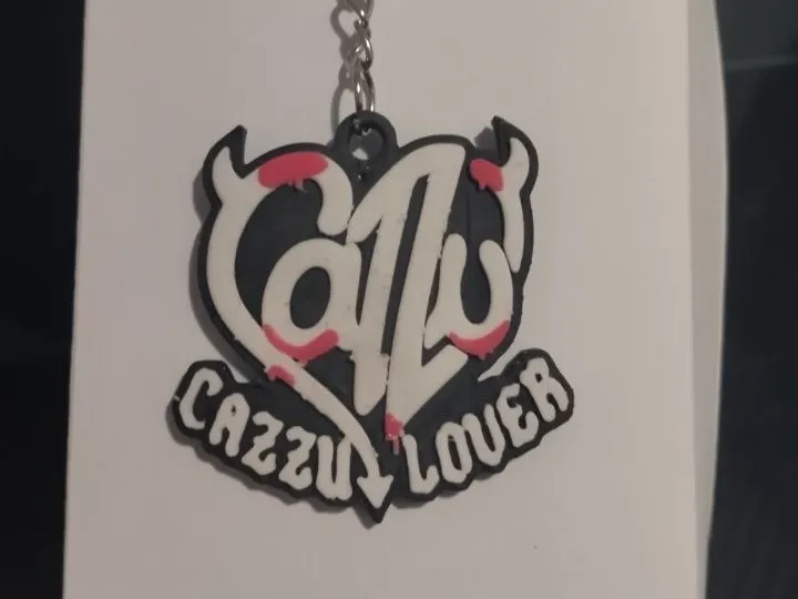 cazzulover llavero fans