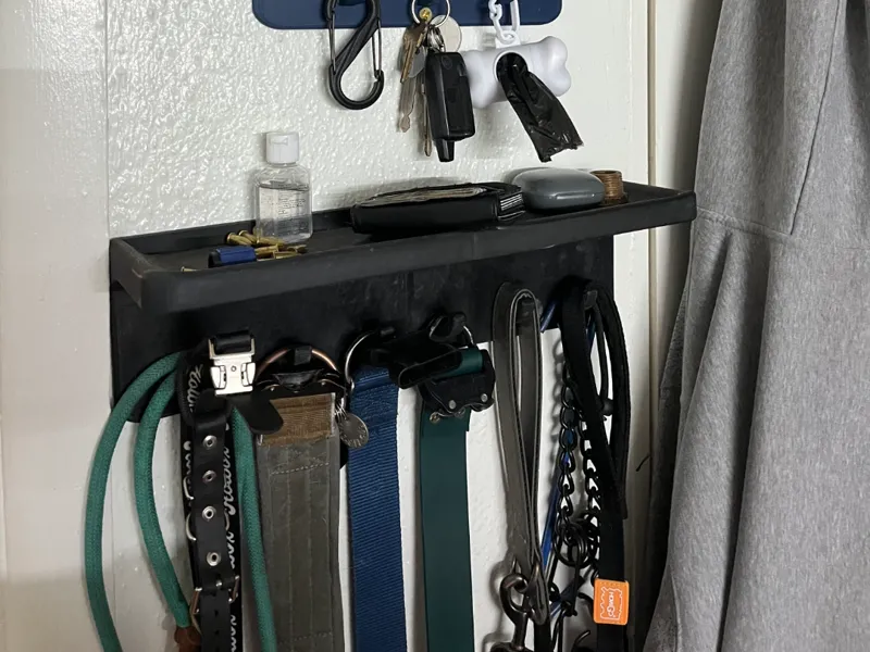 bigger shelf with strong hooks