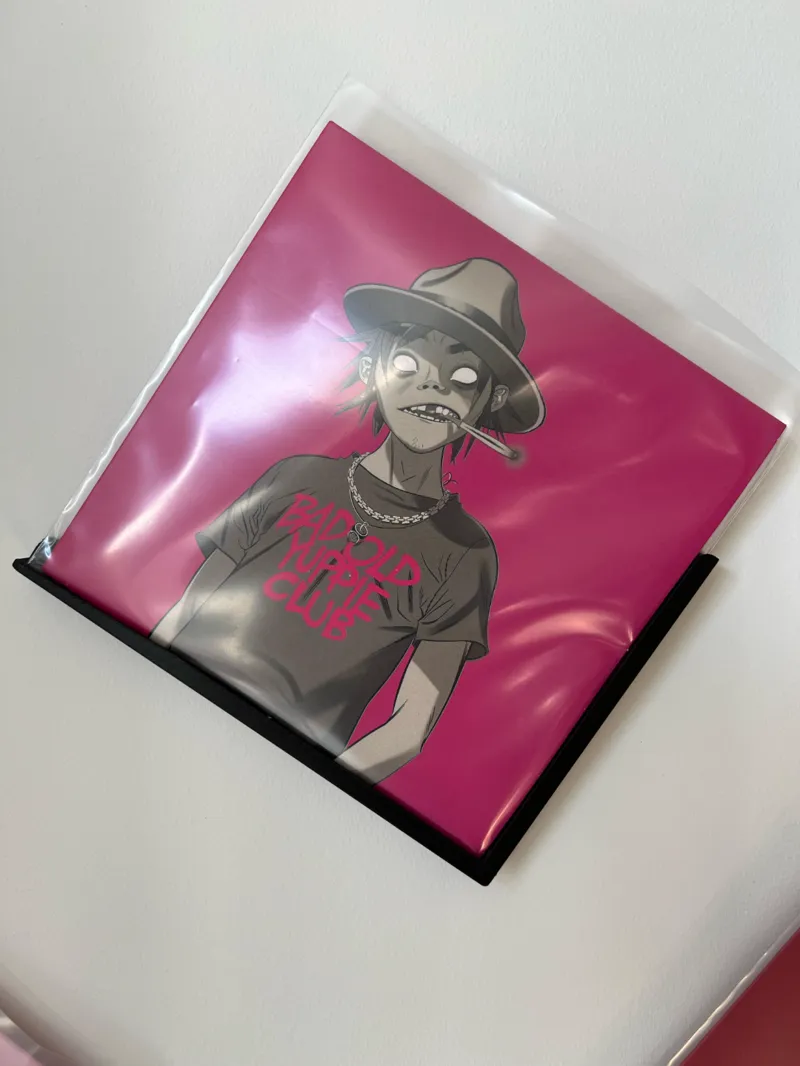 Vinyl wall bracket