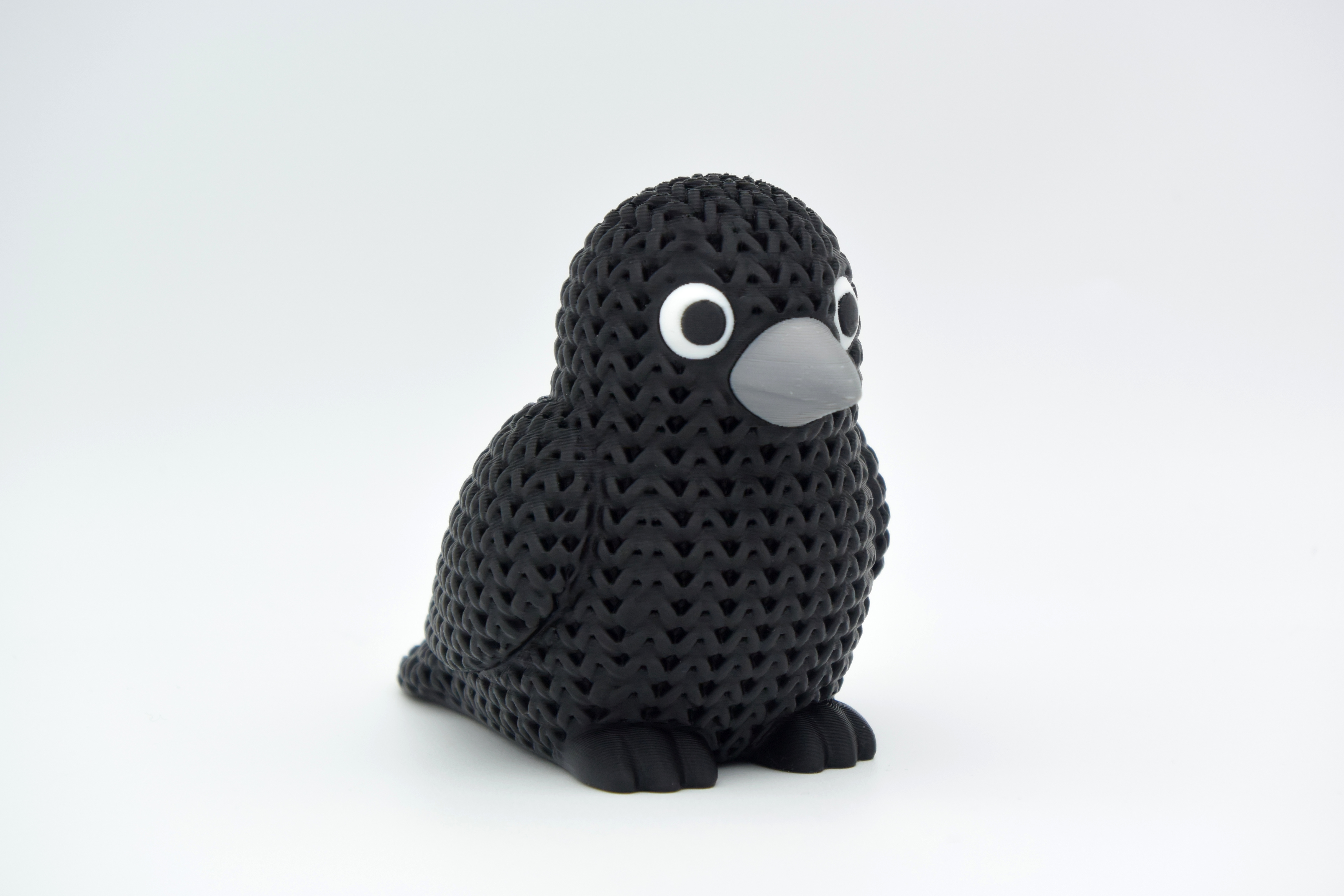 Miniatura 2 do modelo 3D Knitted Crow