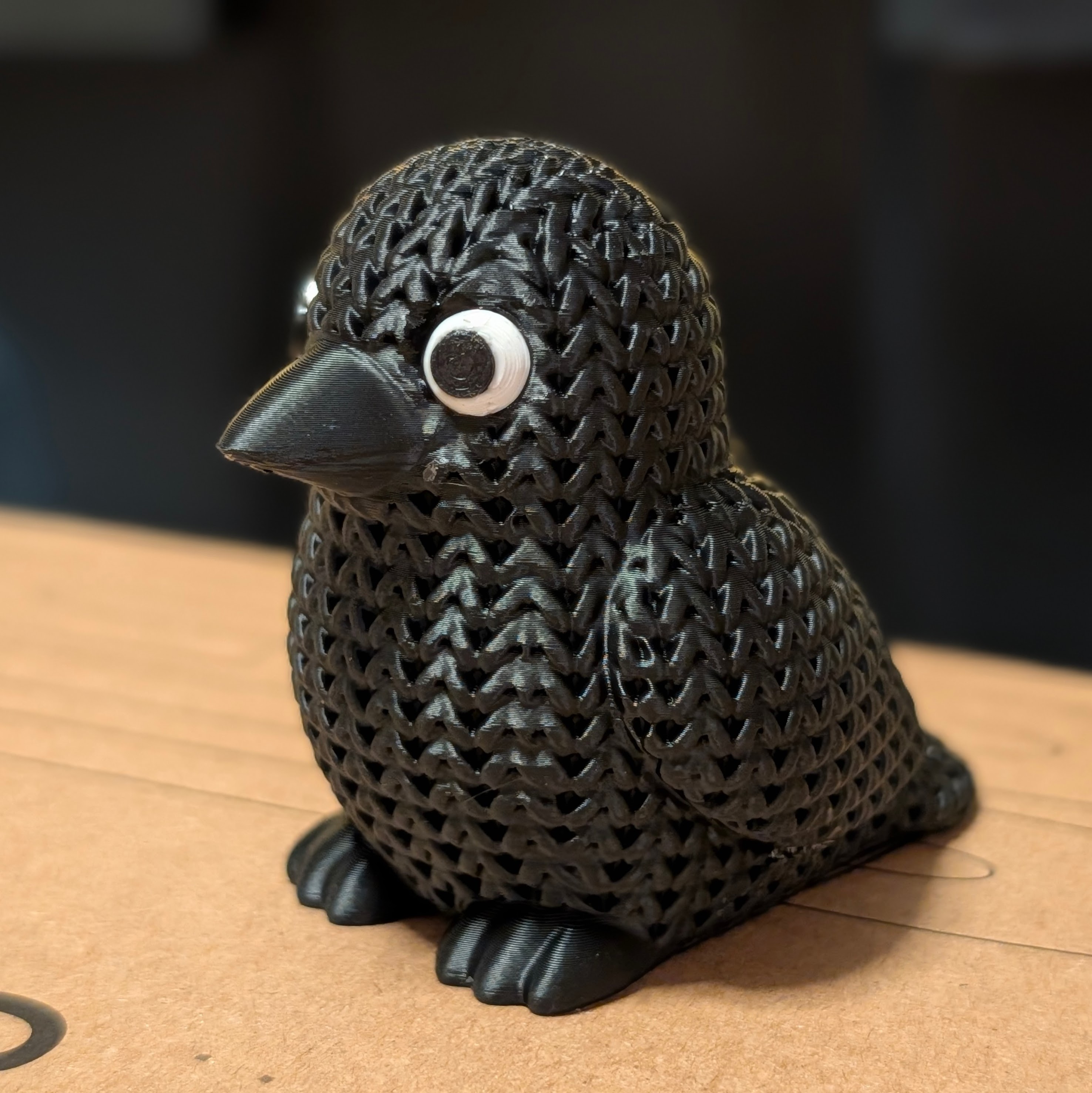 Miniatura 4 do modelo 3D Knitted Crow