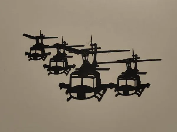 Décoration murale hélicoptère UH-1H