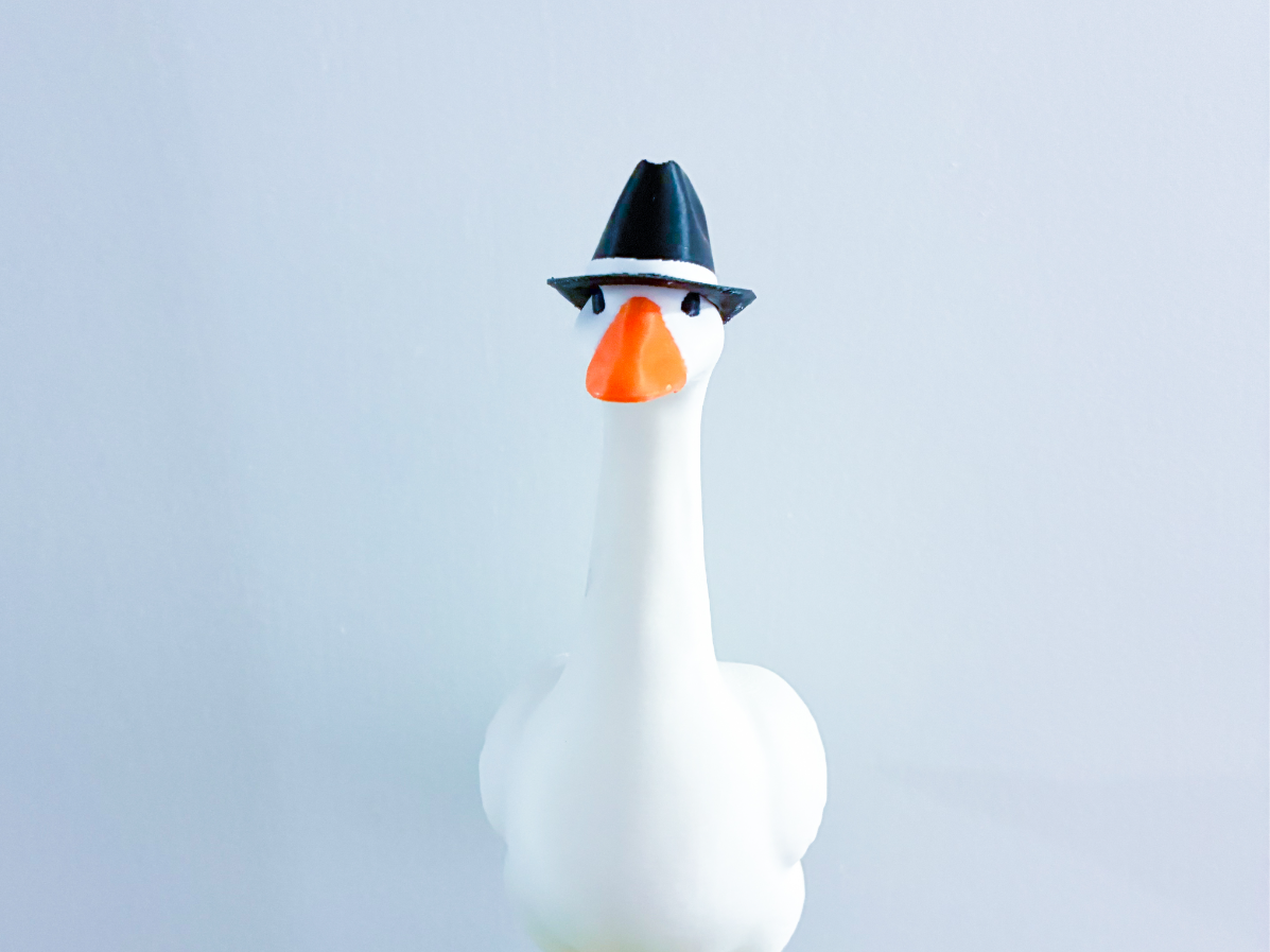 Fedora Desk Goose Gear