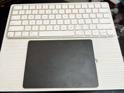 Magic Keyboard and Magic Trackpad Tray