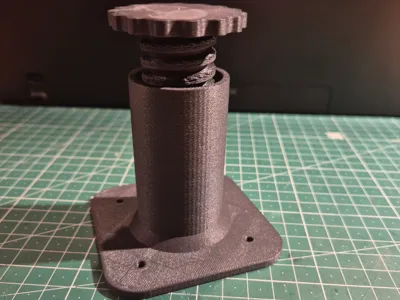 Adjustable foot