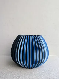 Vase sculptural organique — photo 3