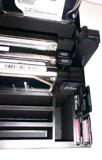 Boîte de rangement disques et cartes SD — photo 5