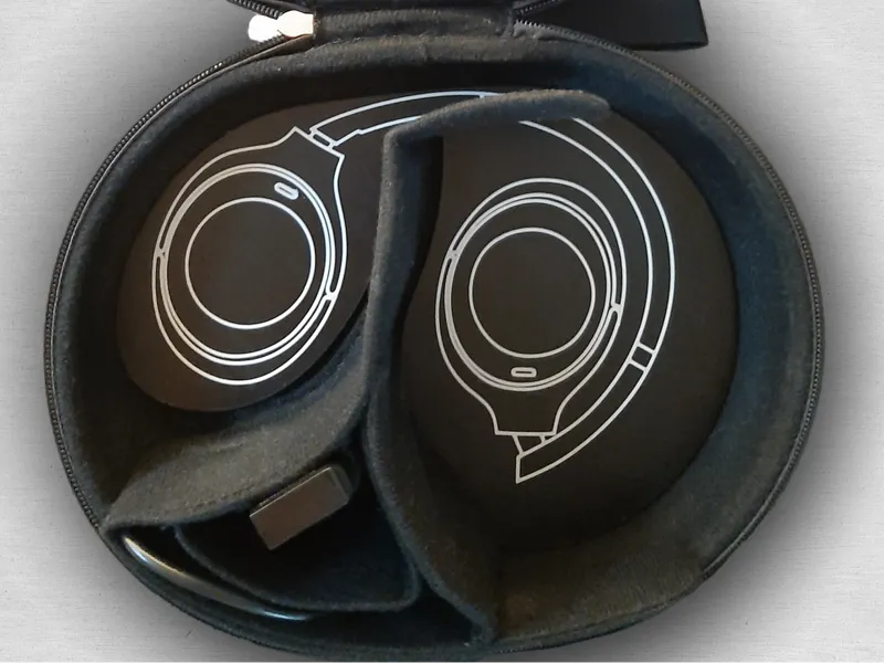 Case baseplate for Sony XM3 & XM4 headpones