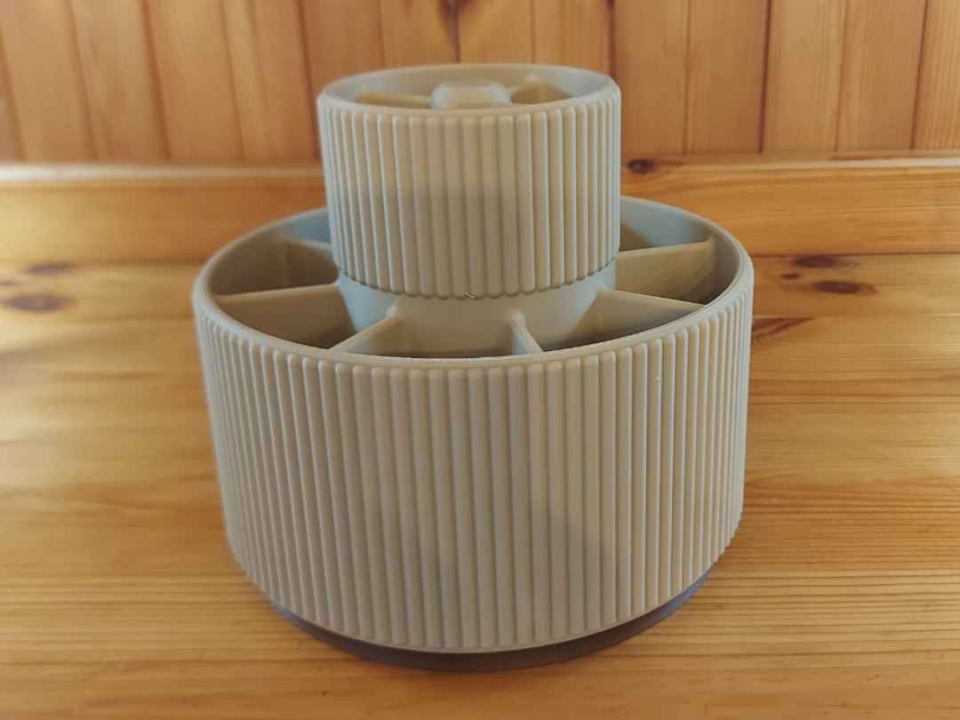 Modern Spinning Pen Holder / Drehbarer Organizer