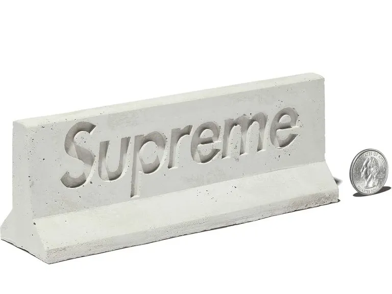 Supreme/Mini Materials 1:12 Scale Jersey Barrier