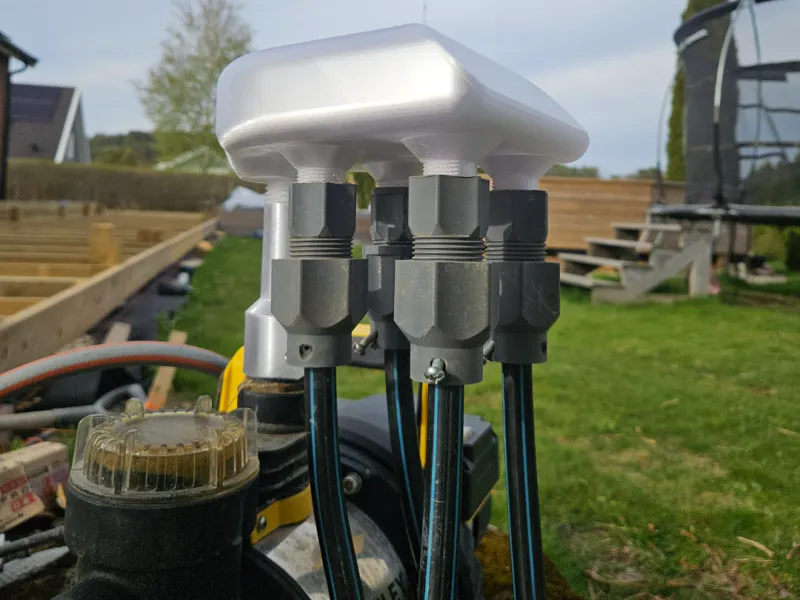 4-Way Garden Hose Manifold