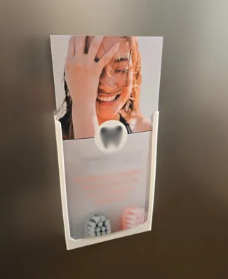 Flyer Wall Mount for DIN Lang Flyers
