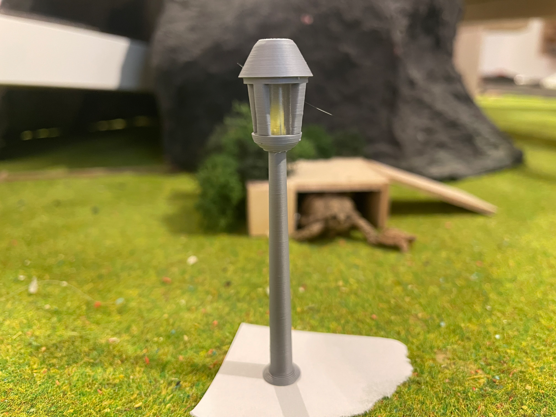 Streetlight / lantern with LED, no Supports, H0