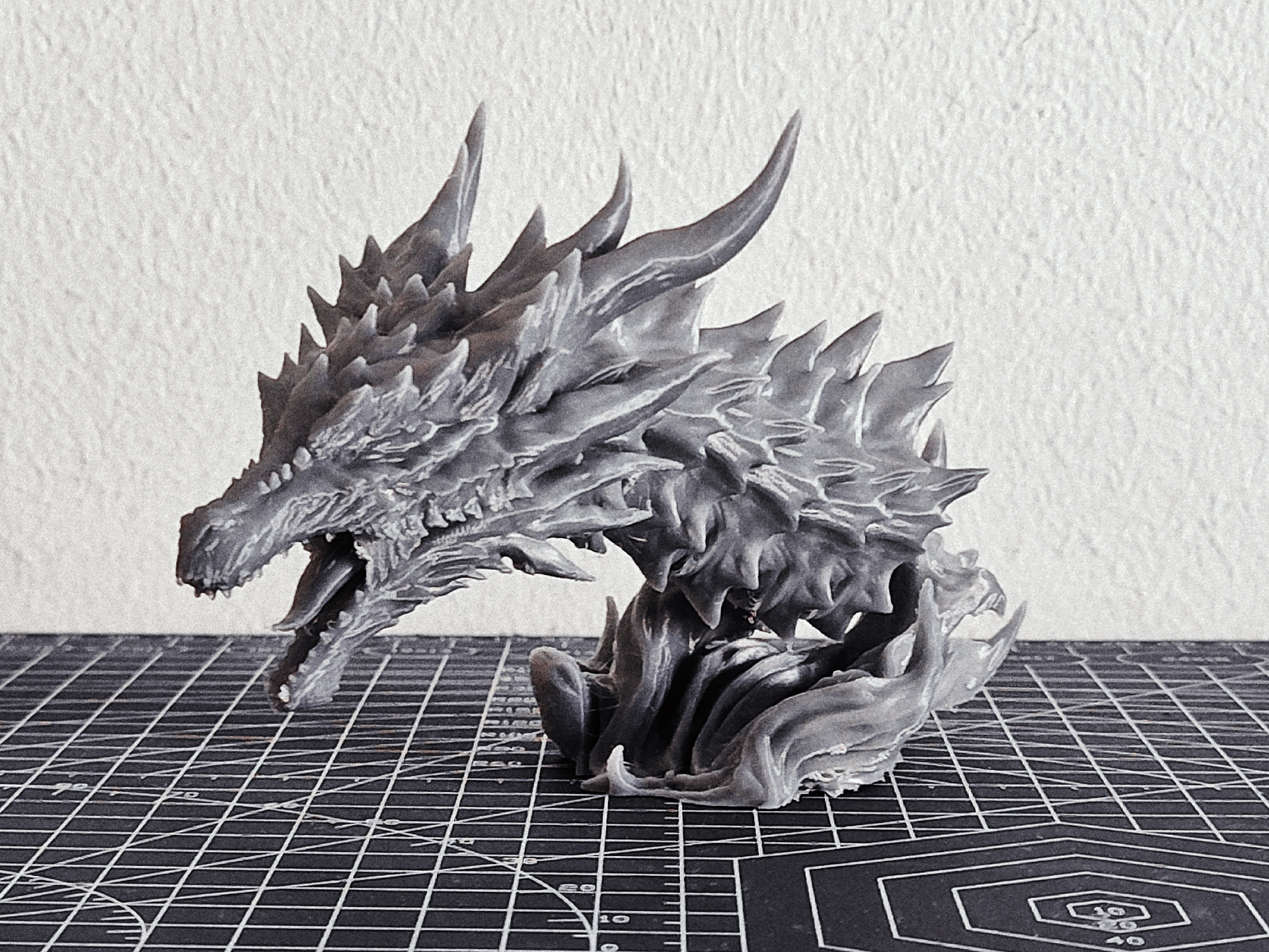 Miniatura 1 do modelo 3D 怪物猎人 冥赤龙 头雕 分件版&可放大版