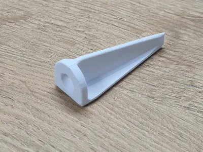 Ground spikes for tripod feet