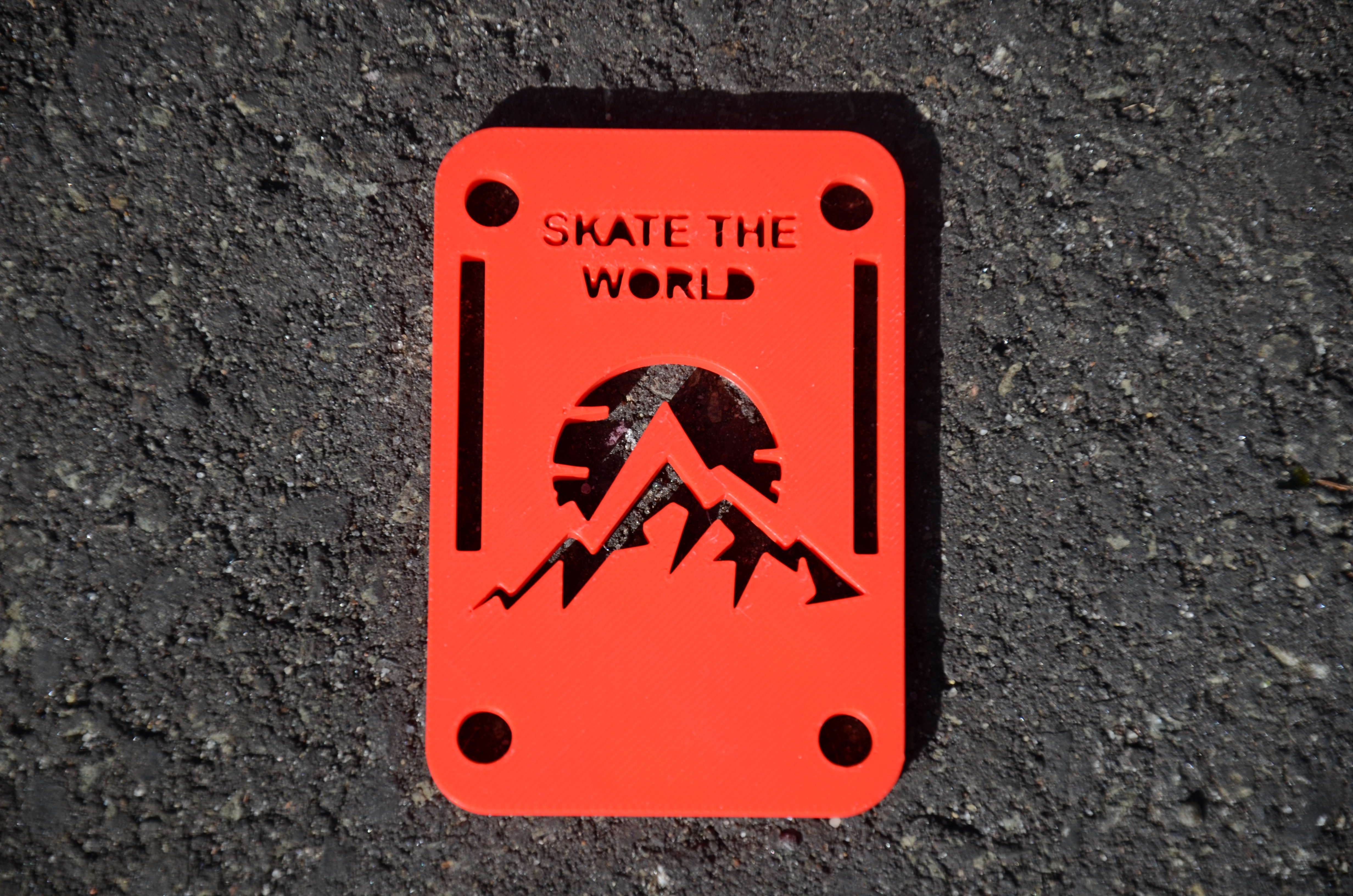 Miniatura 4 do modelo 3D SKATEBOARD RISER - Customizable + Premade Designs